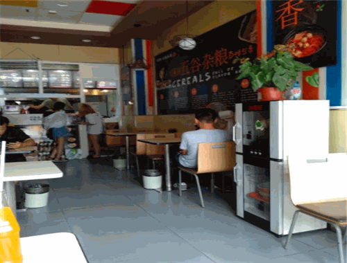 鄭百味雜糧米線加盟