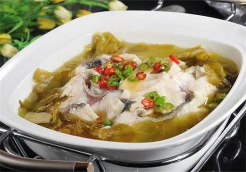 夠二酸菜魚加盟