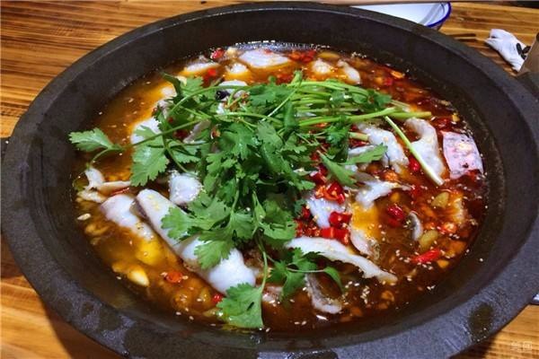 天圣酸菜魚火鍋加盟