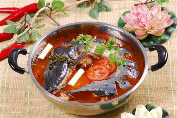 九門寨石鍋魚烤魚火鍋加盟