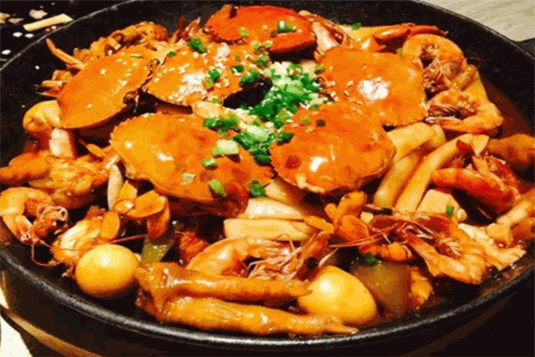 蟹大叔肉蟹煲加盟