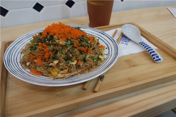 鹵板炒飯加盟