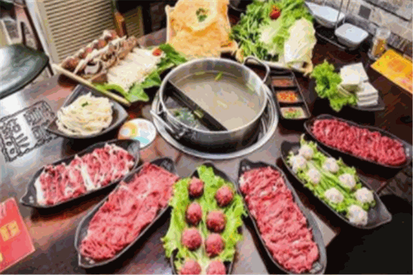 高興壹鍋潮汕鮮牛肉火鍋加盟