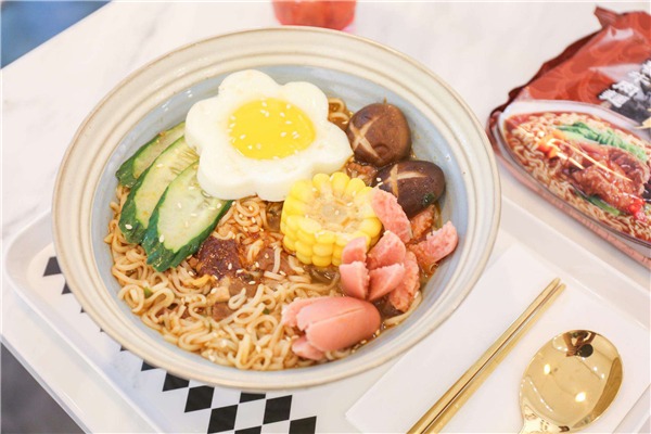 泡面煮播泡面小食堂加盟