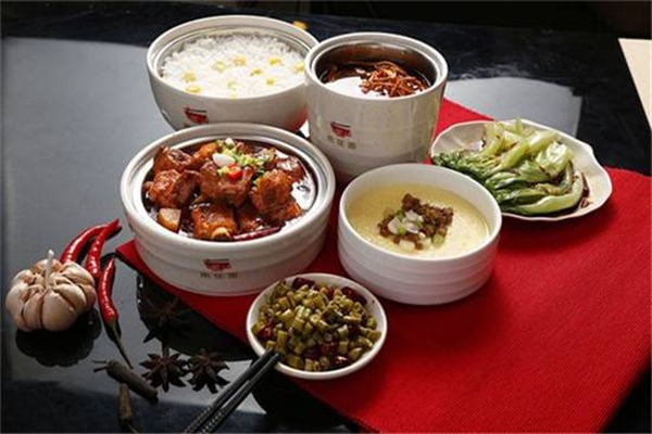 飯點兒快餐加盟