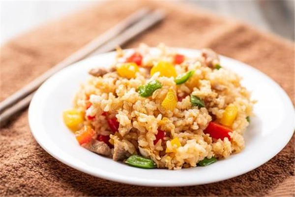 豐索旺鐵板炒飯加盟