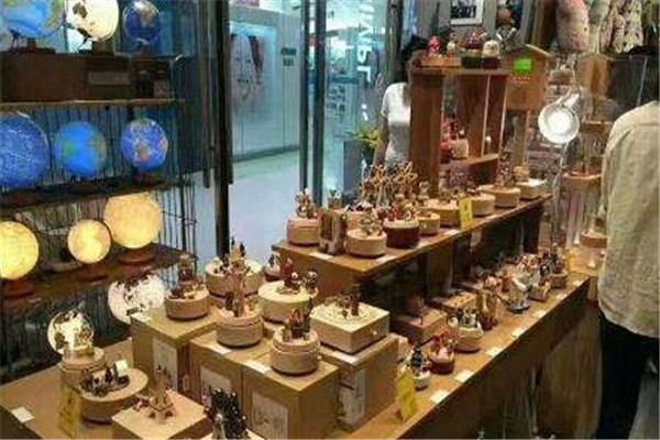 山岳工藝品加盟