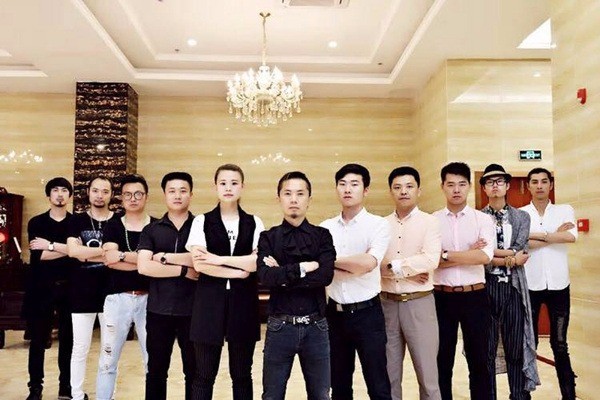 富源美容美發(fā)加盟