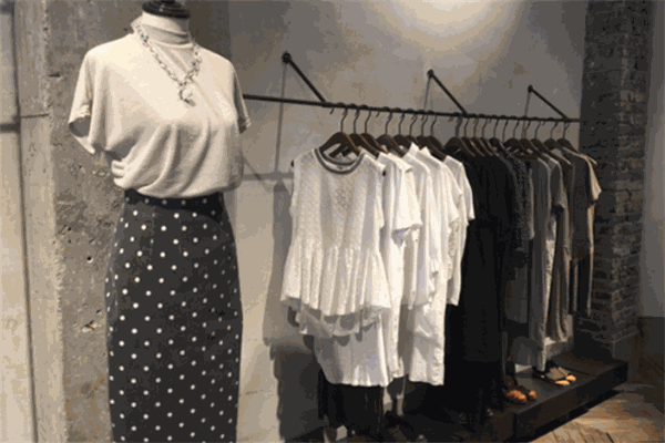 安龍一派服裝加盟