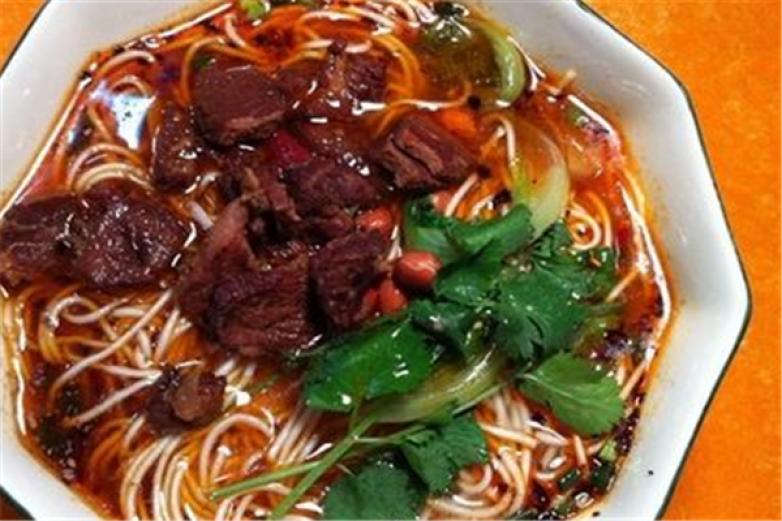 鄉巴佬牛肉面