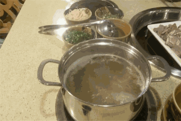 乙古香牛牛火鍋加盟