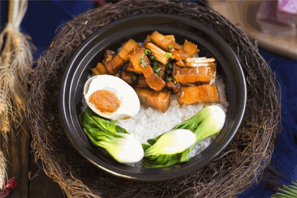 石磨坊煲仔飯加盟