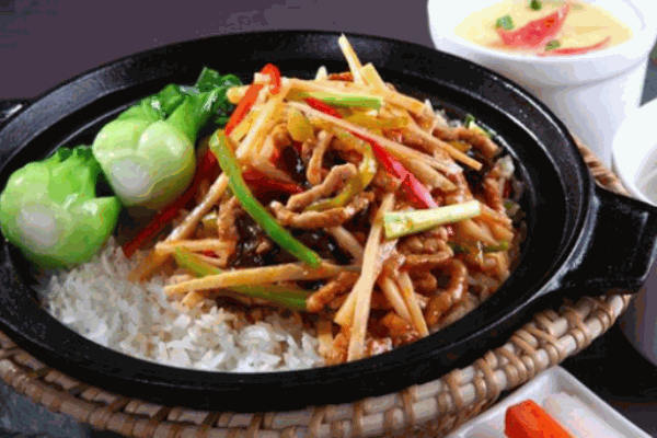 壹煲口福煲仔飯加盟