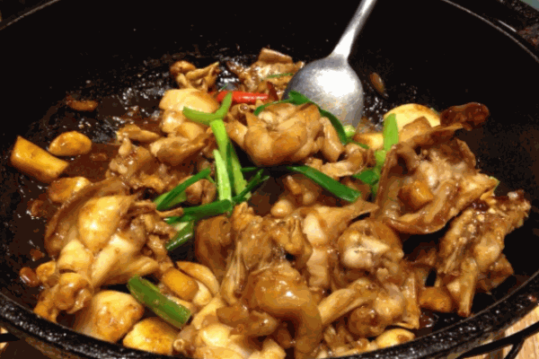 咣咣煲仔飯加盟