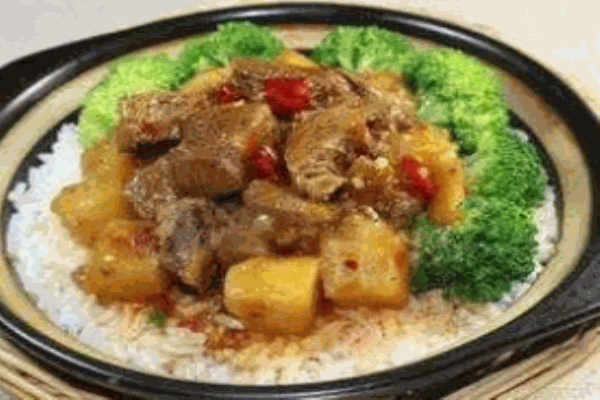 頂頂香煲仔飯加盟