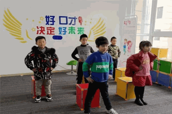 紅花少年主持與表演加盟