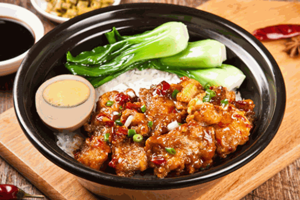 正好食醬汁煲仔飯加盟