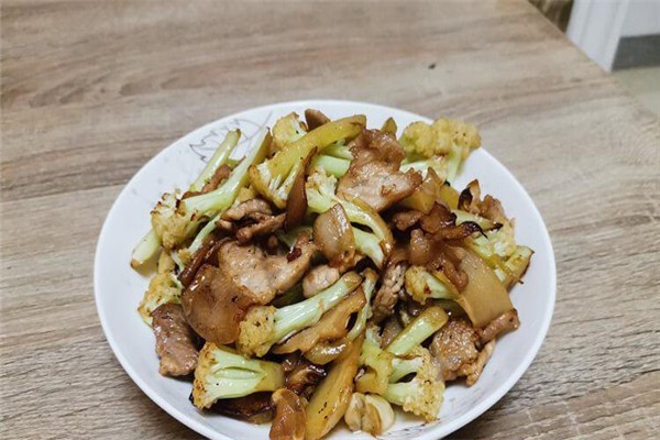 風清揚湯大師快餐加盟