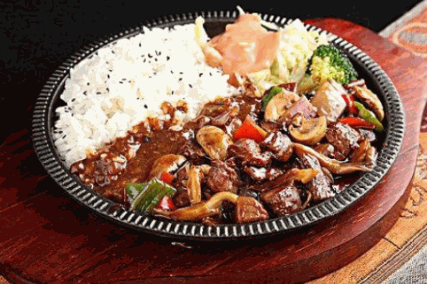 牛小嗨鐵板飯
