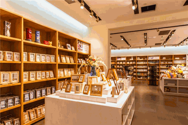 知了了精品百貨加盟