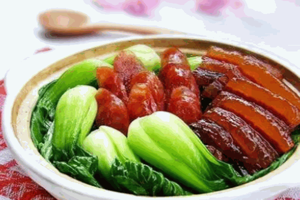 有宜家煲仔飯
