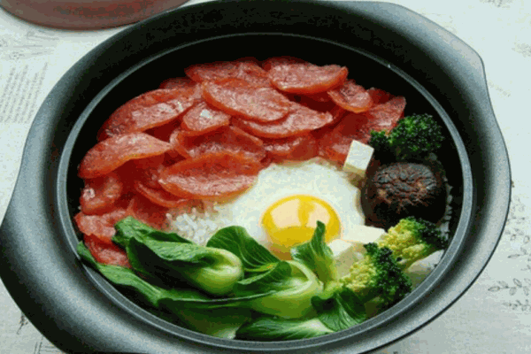 有宜家煲仔飯