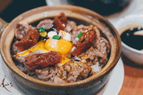 煲再碗里煲仔飯加盟
