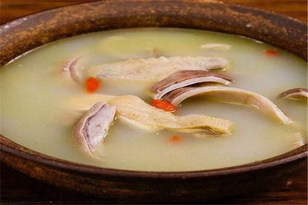聚椰椰子雞豬肚雞餐廳加盟