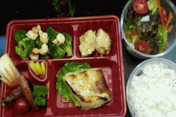 禾飯便當加盟