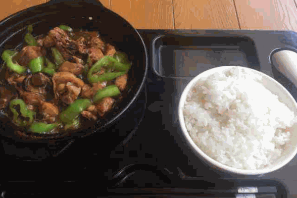周君記黃燜雞米飯加盟