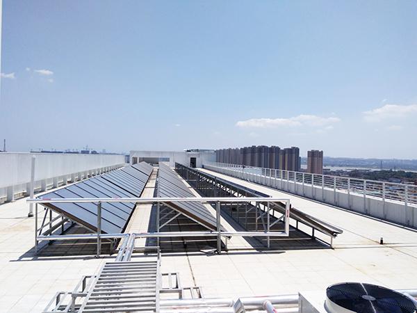 湘江太陽(yáng)能熱水器