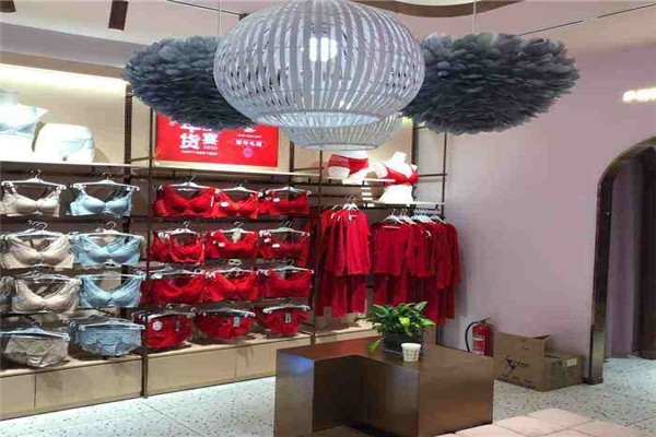 貓嬡內(nèi)衣加盟