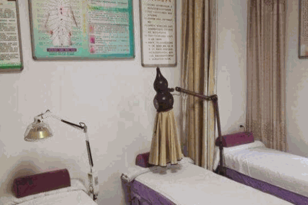 濟(jì)弘堂推拿養(yǎng)生館加盟