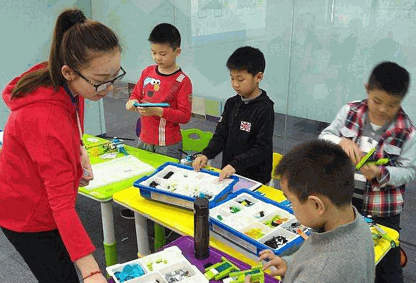 優尼課編程加盟