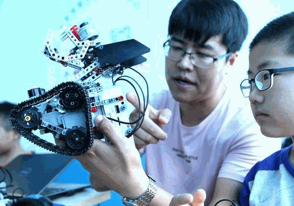 RoboMaker機器人創客教育加盟