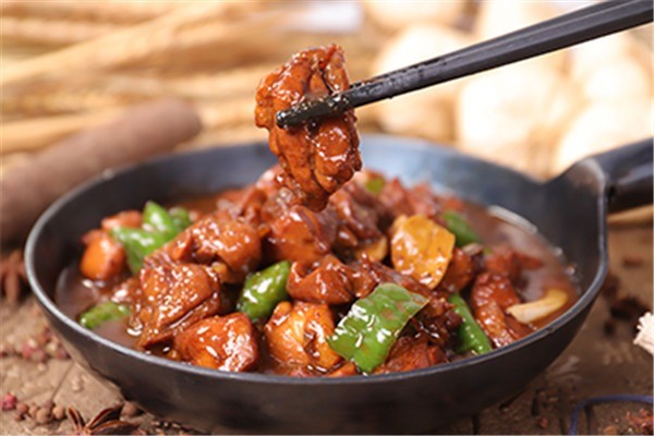 老鄉廚柴火飯加盟
