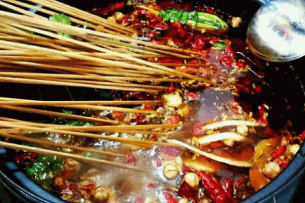 簽簽王砂鍋串串香加盟