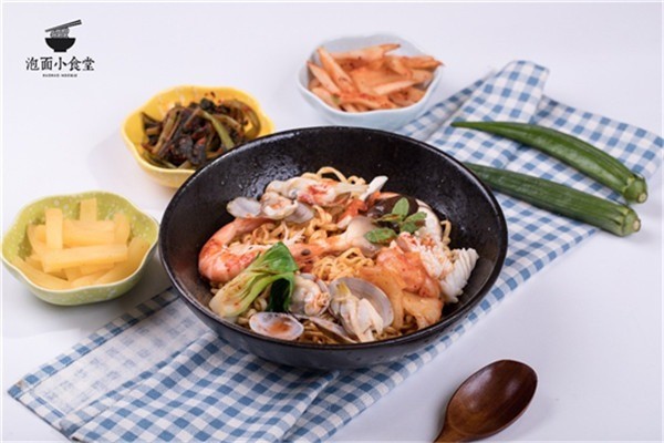 泡面小食堂店加盟