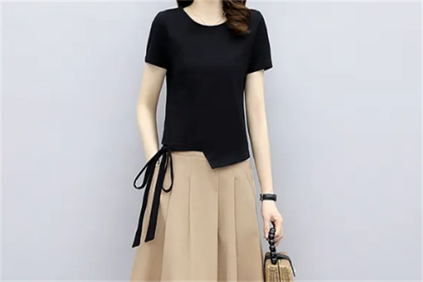 王美虹服裝加盟