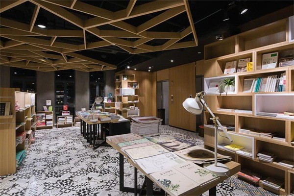 蜜蜂書店加盟