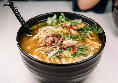 甩兩碗米線店加盟