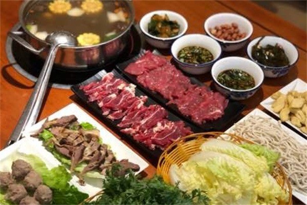 甘泰鴻牛肉養生館加盟