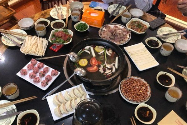 甘泰鴻牛肉養生館加盟