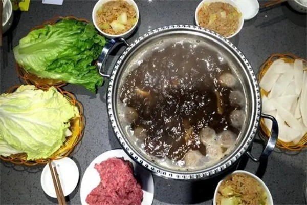 甘泰鴻牛肉養生館加盟