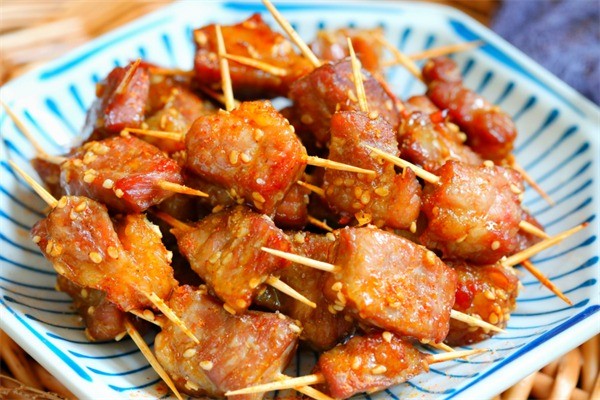 翹口皮沾沾牙簽串串香加盟