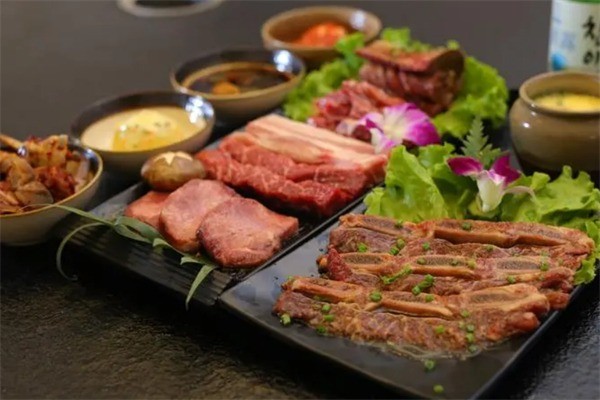 笨小牛烤肉加盟