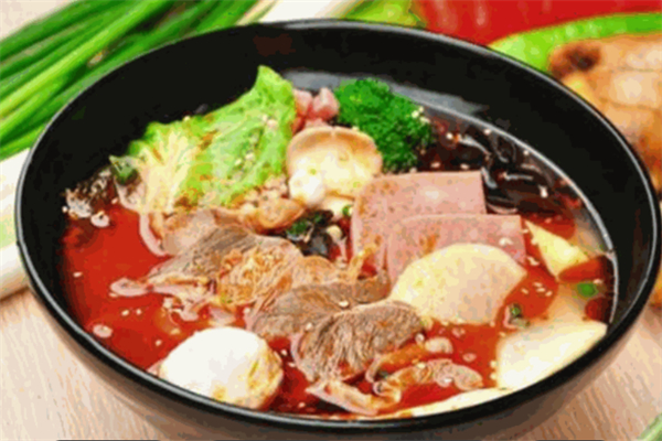 夠味麻辣燙加盟