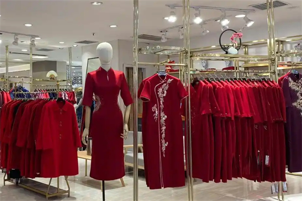 喜婆婆服裝加盟