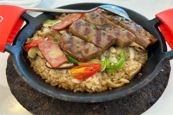馬廚時代鐵板煎肉飯加盟