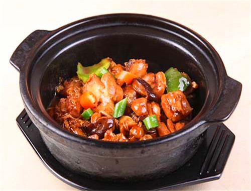 九群狼黃燜雞米飯